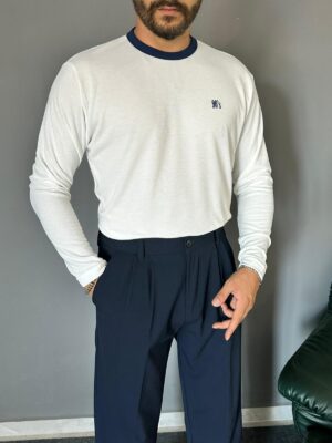 90's Nakış İşlemeli Beyaz Old Money Triko