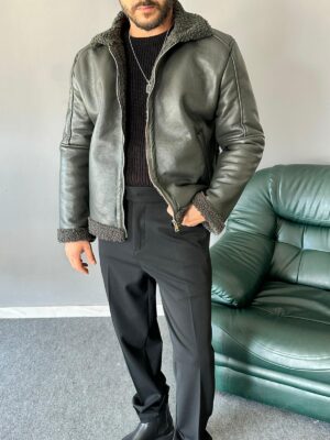İçi Kürklü Dik Yakalı Haki Deri Ceket