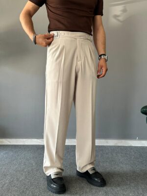 Kuşaklı Çift Tokalı Pileli Krem Baggy Pantolon